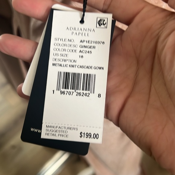 🛑 1 hour sale. Adrianna Papell, ginger gown, size 16 - Picture 7 of 11